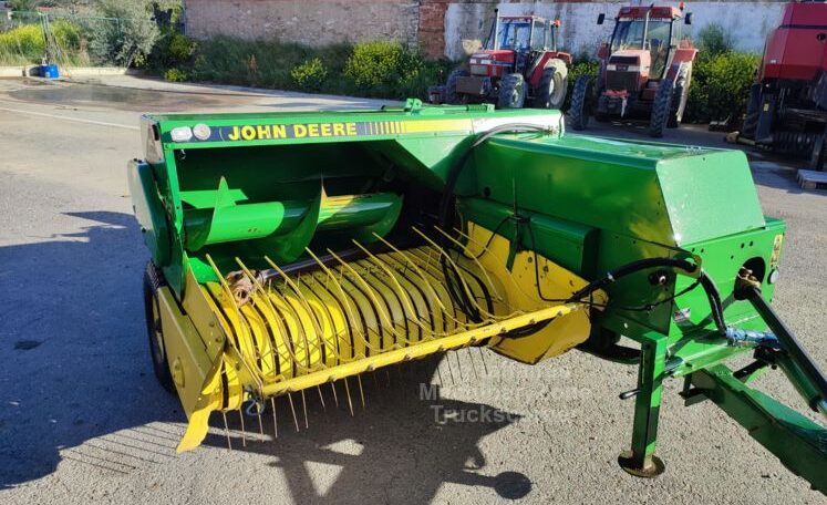 John Deere 339